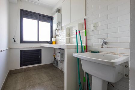 Apartamento à venda com 116m², 2 quartos e 2 vagas Apartamento à venda com 116m², 2 quartos e 2 vagasÁrea de Serviço