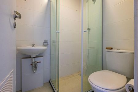 Apartamento à venda com 116m², 2 quartos e 2 vagas Apartamento à venda com 116m², 2 quartos e 2 vagasÁrea de Serviço - Banheiro