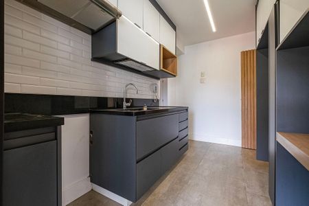 Apartamento à venda com 116m², 2 quartos e 2 vagas Apartamento à venda com 116m², 2 quartos e 2 vagasCozinha