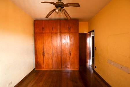 Casa à venda com 200m², 4 quartos e 3 vagas Quarto 3