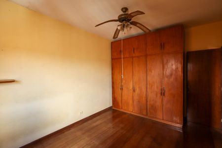 Casa à venda com 200m², 4 quartos e 3 vagas Quarto 3