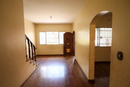 Sala de estar de casa à venda com 4 quartos, 200m² em Vila Constancia, São Paulo