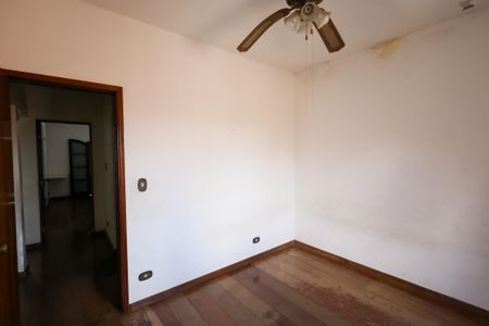 Casa à venda com 200m², 4 quartos e 3 vagas Quarto 4