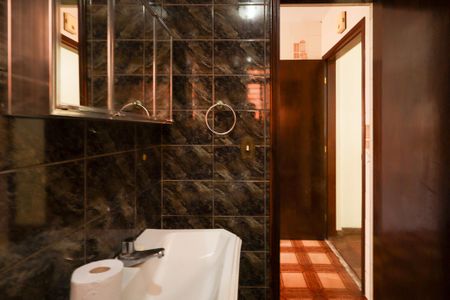 Casa à venda com 200m², 4 quartos e 3 vagasBanheiro Social 2