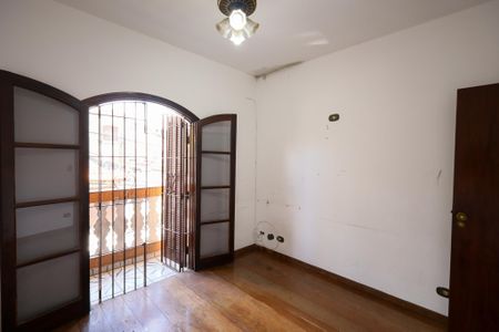 Casa à venda com 200m², 4 quartos e 3 vagasQuarto 2 - Suíte 2