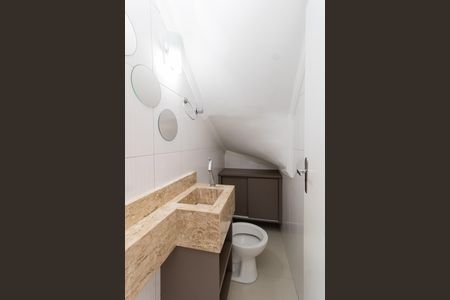 Casa de condomínio à venda com 100m², 3 quartos e 2 vagasLavabo