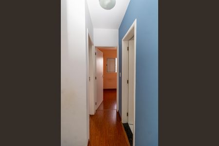 Corredor - Quartos de casa de condomínio à venda com 3 quartos, 100m² em Vila Nivi, São Paulo