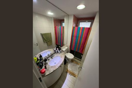 Apartamento à venda com 114m², 3 quartos e 2 vagas Apartamento à venda com 114m², 3 quartos e 2 vagasBanheiro