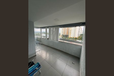 Apartamento à venda com 114m², 3 quartos e 2 vagas Apartamento à venda com 114m², 3 quartos e 2 vagasVaranda