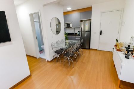 Apartamento para alugar com 46m², 2 quartos e 1 vaga Apartamento para alugar com 46m², 2 quartos e 1 vagaSala