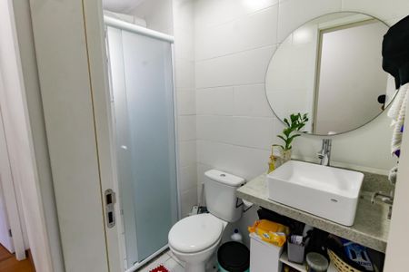 Banheiro de apartamento para alugar com 2 quartos, 46m² em Jardim Paris, São Paulo