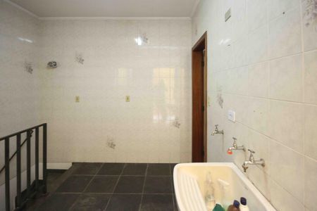 Casa à venda com 180m², 3 quartos e 5 vagasÁrea de Serviço