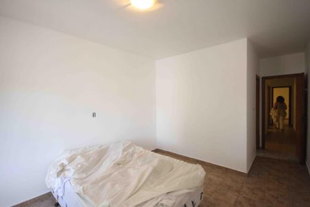 Casa à venda com 180m², 3 quartos e 5 vagasSuite