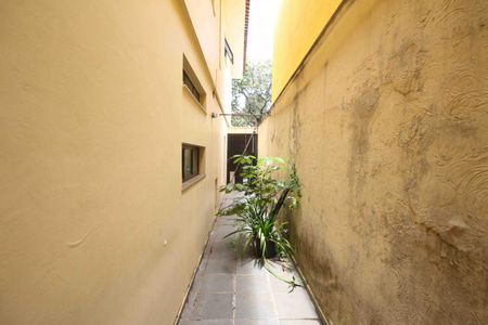 Casa à venda com 180m², 3 quartos e 5 vagasCorredor