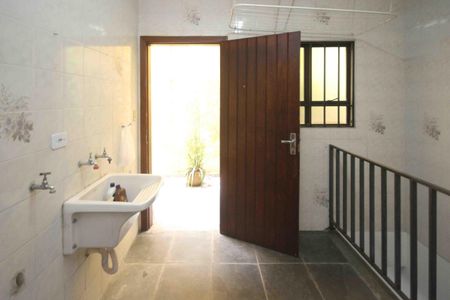 Casa à venda com 180m², 3 quartos e 5 vagasÁrea de Serviço