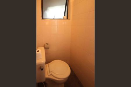 Casa à venda com 180m², 3 quartos e 5 vagasBanheiro de serviço