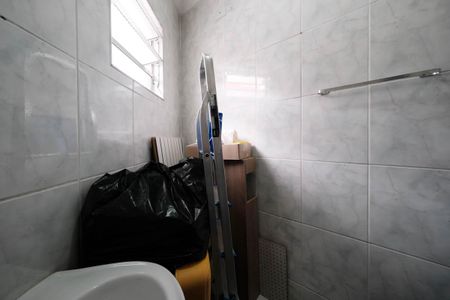 Casa à venda com 111m², 3 quartos e 1 vagaBanheiro