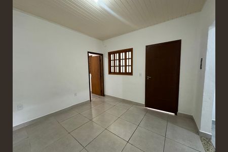 Sala de casa para alugar com 1 quarto, 45m² em Jardim Julio, Barueri