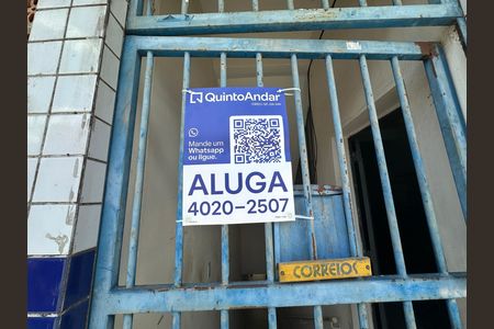 Fachada de casa para alugar com 1 quarto, 45m² em Jardim Julio, Barueri