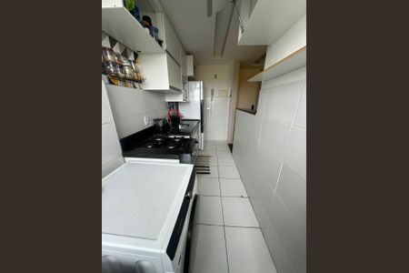 Cozinha de apartamento para alugar com 2 quartos, 46m² em Jacarepaguá, Rio de Janeiro