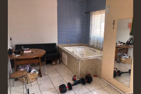 Casa à venda com 142m², 3 quartos e 1 vaga