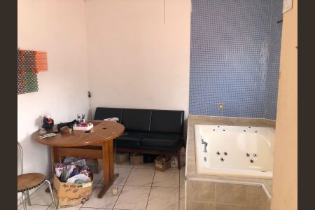 Casa à venda com 142m², 3 quartos e 1 vaga