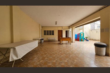 Casa de condomínio à venda com 175m², 3 quartos e 4 vagasÁrea comum
