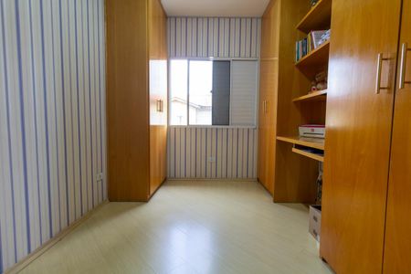 Casa de condomínio à venda com 175m², 3 quartos e 4 vagasQuarto 2