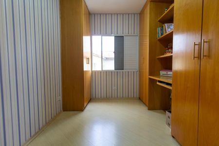 Casa de condomínio à venda com 175m², 3 quartos e 4 vagasQuarto 2