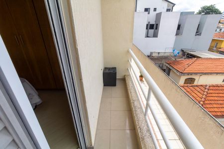 Casa de condomínio à venda com 175m², 3 quartos e 4 vagasVaranda