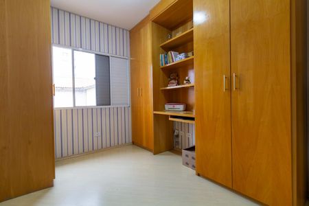 Casa de condomínio à venda com 175m², 3 quartos e 4 vagasQuarto 2