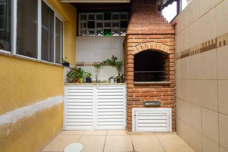 Casa de condomínio à venda com 175m², 3 quartos e 4 vagasÁrea de Serviço