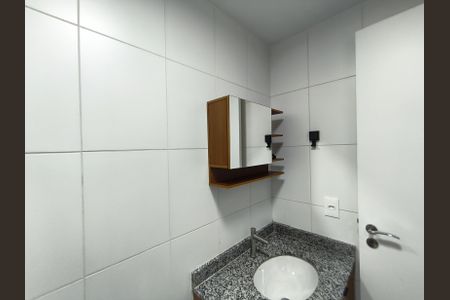 Studio para alugar com 27m², 1 quarto e sem vaga Studio para alugar com 27m², 1 quarto e sem vagaBanheiro