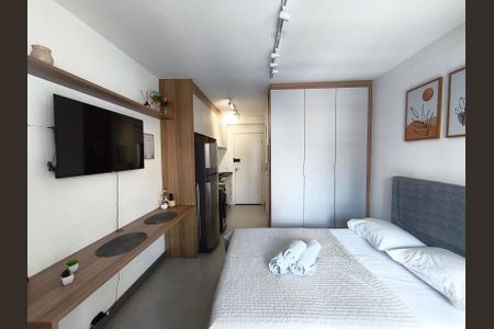 Quarto de kitnet/studio para alugar com 1 quarto, 24m² em Liberdade, São Paulo