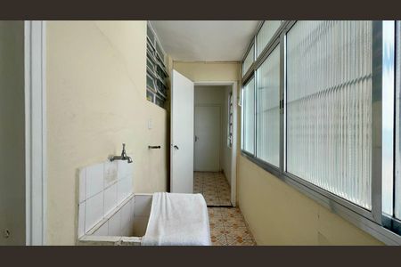 Apartamento para alugar com 82m², 2 quartos e 1 vaga Apartamento para alugar com 82m², 2 quartos e 1 vagaÁrea de Serviço