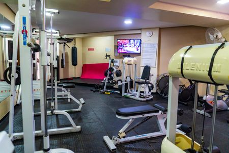 Apartamento para alugar com 65m², 2 quartos e 1 vaga Apartamento para alugar com 65m², 2 quartos e 1 vagaÁrea comum - Academia