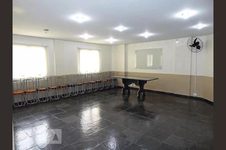 Apartamento para alugar com 65m², 2 quartos e 1 vaga Apartamento para alugar com 65m², 2 quartos e 1 vagaÁrea comum - Salão de festas