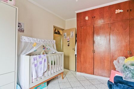 Casa à venda com 210m², 2 quartos e 2 vagas Casa à venda com 210m², 2 quartos e 2 vagasQuarto 2