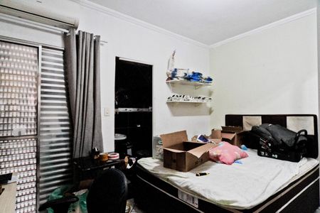 Casa à venda com 210m², 2 quartos e 2 vagas Casa à venda com 210m², 2 quartos e 2 vagasSuíte