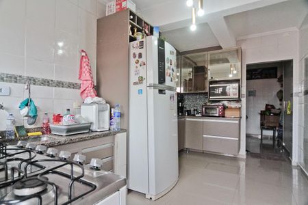 Casa à venda com 210m², 2 quartos e 2 vagas Casa à venda com 210m², 2 quartos e 2 vagasCozinha