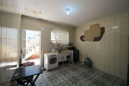 Casa à venda com 140m², 2 quartos e 3 vagas Casa à venda com 140m², 2 quartos e 3 vagasCozinha