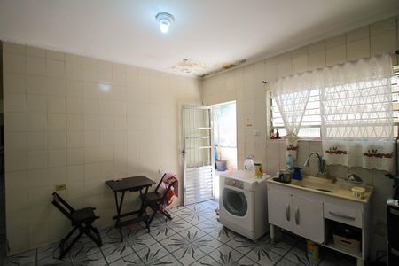 Casa à venda com 140m², 2 quartos e 3 vagas Casa à venda com 140m², 2 quartos e 3 vagasCozinha