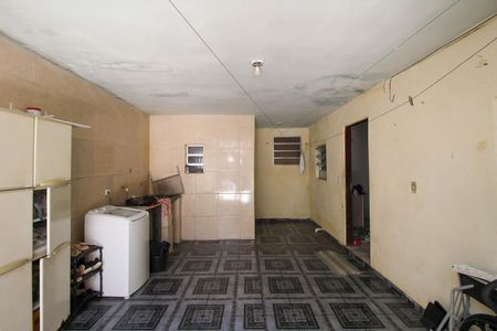 Casa à venda com 140m², 2 quartos e 3 vagas Casa à venda com 140m², 2 quartos e 3 vagasÁrea de Serviço