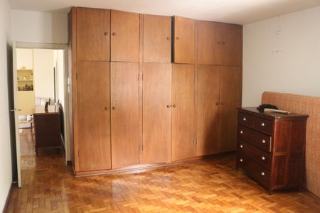 Casa à venda com 1200m², 3 quartos e 4 vagasQuarto 2