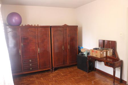 Casa à venda com 1200m², 3 quartos e 4 vagasSuíte