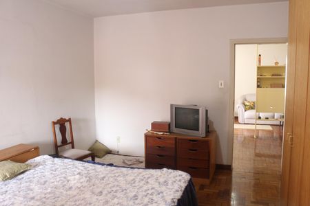 Casa à venda com 1200m², 3 quartos e 4 vagasQuarto 1