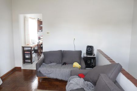 Casa à venda com 1200m², 3 quartos e 4 vagasSala