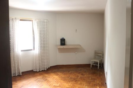 Casa à venda com 1200m², 3 quartos e 4 vagasQuarto 2