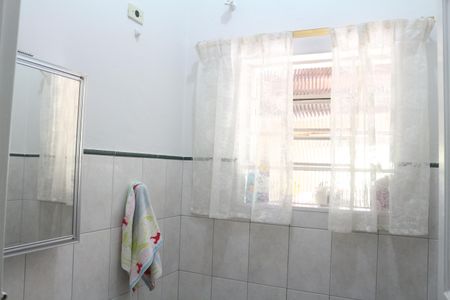 Casa à venda com 1200m², 3 quartos e 4 vagasBanheiro 2