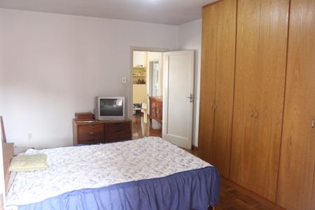 Casa à venda com 1200m², 3 quartos e 4 vagasQuarto 1